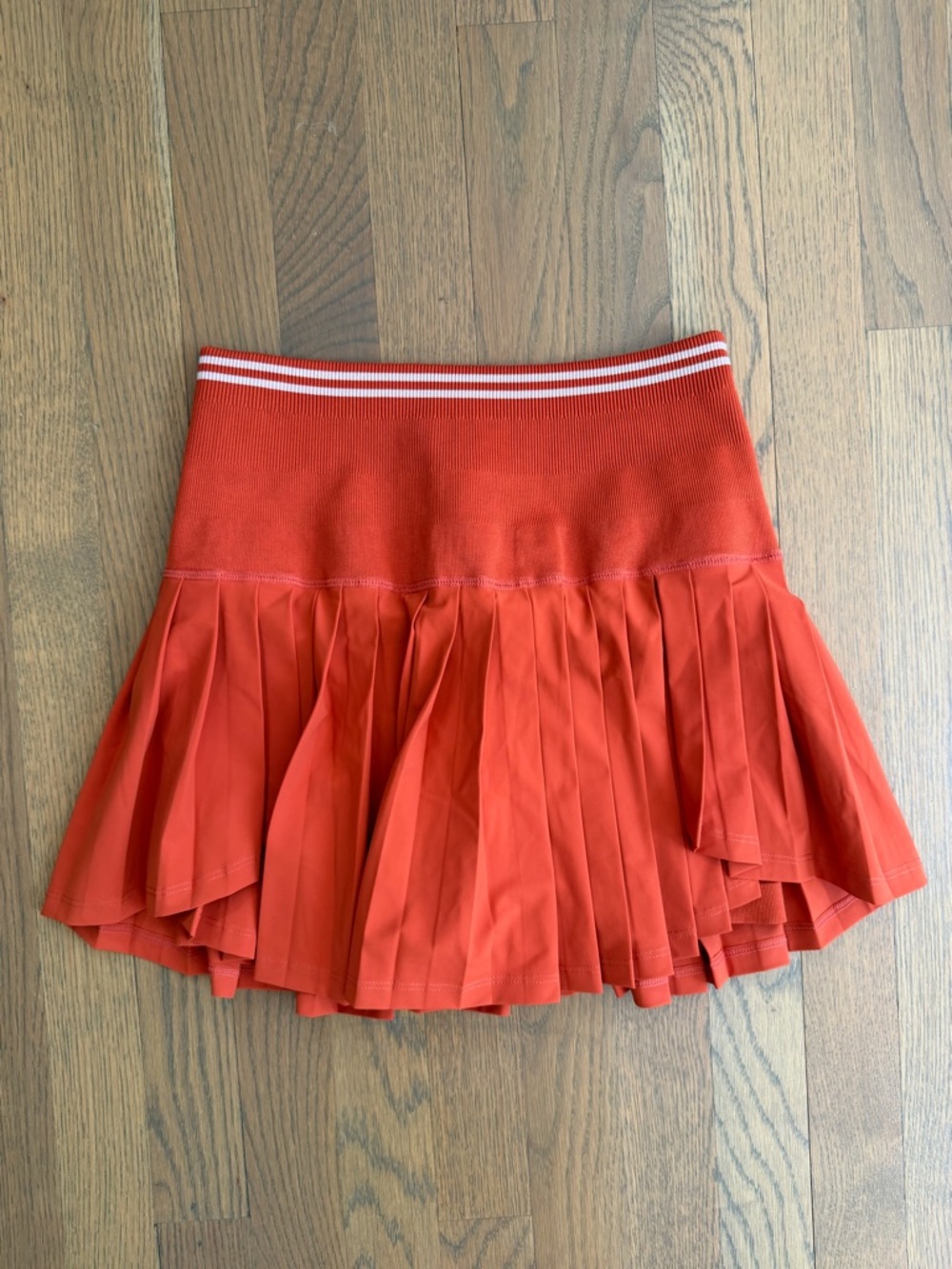 Wilson Midtown Wrap Skirt Clay Court Orange size Small Pleated Lined Tennis